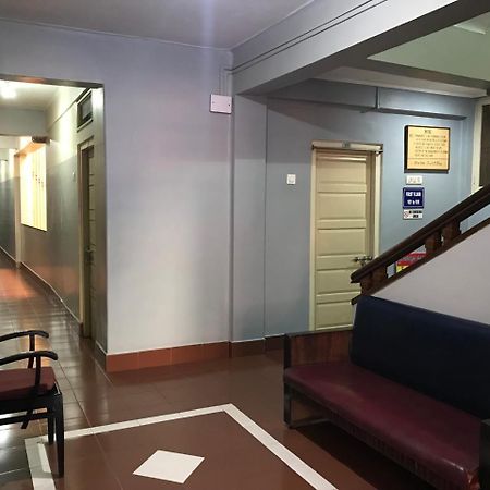 Hotel Satkar Cafeteria Belgaum Exterior photo
