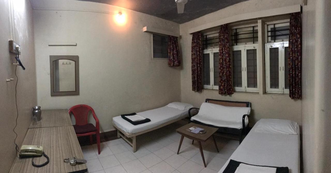 Hotel Satkar Cafeteria Belgaum Exterior photo