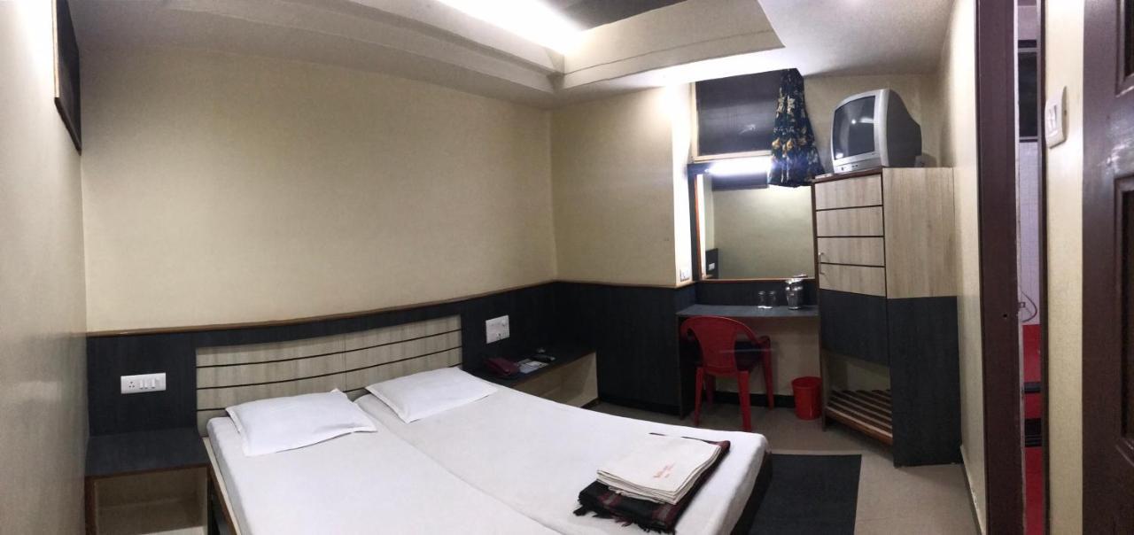Hotel Satkar Cafeteria Belgaum Exterior photo