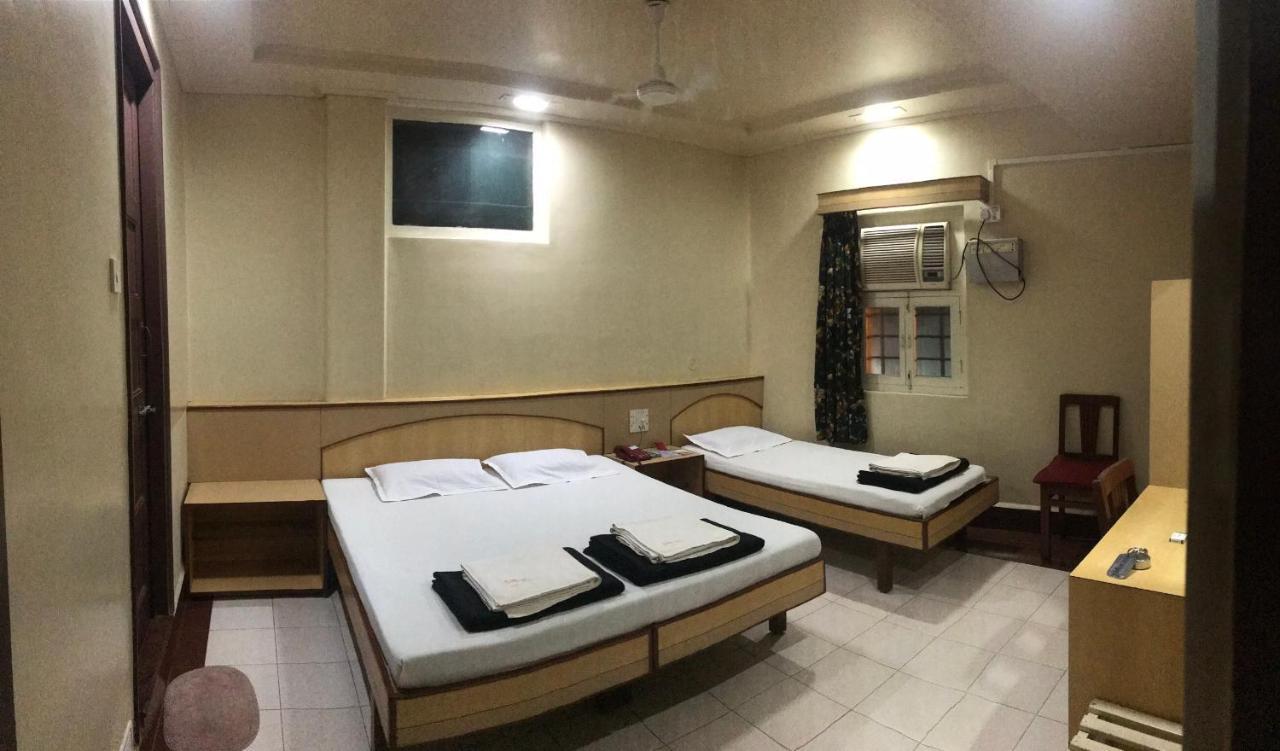 Hotel Satkar Cafeteria Belgaum Exterior photo
