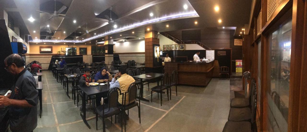 Hotel Satkar Cafeteria Belgaum Exterior photo