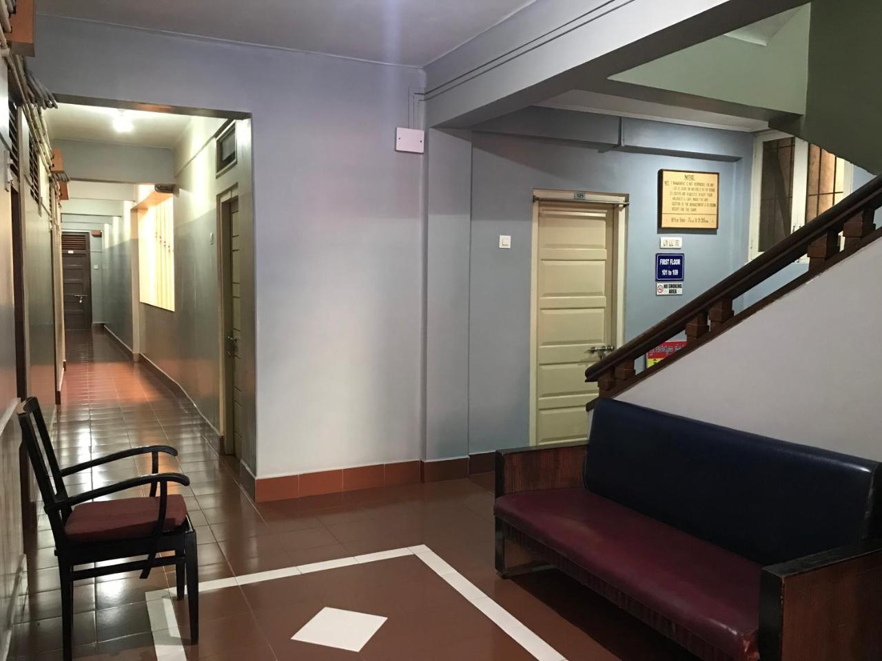 Hotel Satkar Cafeteria Belgaum Exterior photo